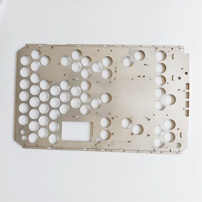 CNC que dobra o laser que corta as peças de metal para instrumentos dentais